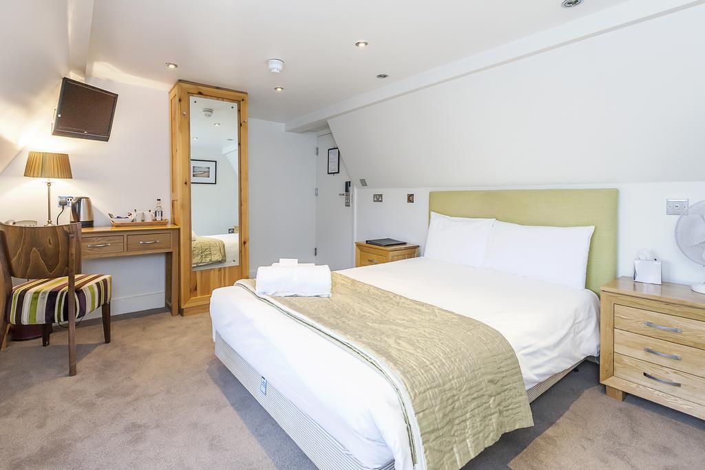 The Kilns Hotel Brentwood Bagian luar foto