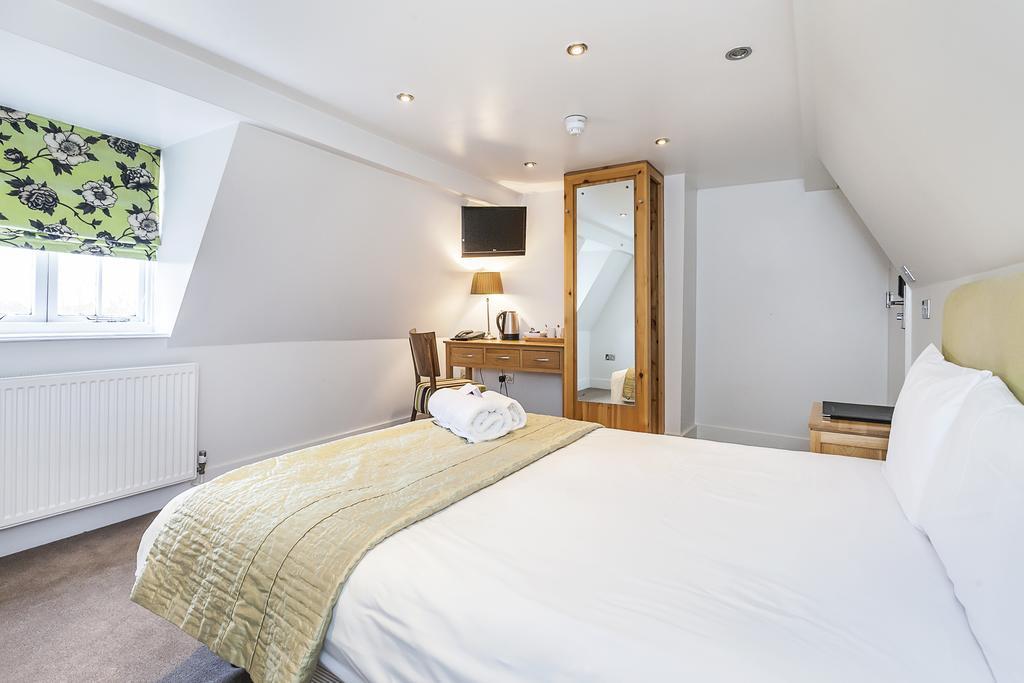 The Kilns Hotel Brentwood Bagian luar foto